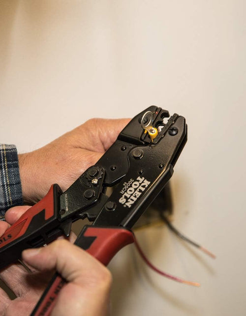Load image into Gallery viewer, 3005CR Wire Crimper Tool, Ratcheting Insulated Terminal Crimper for 10 to 22 AWG Wire
